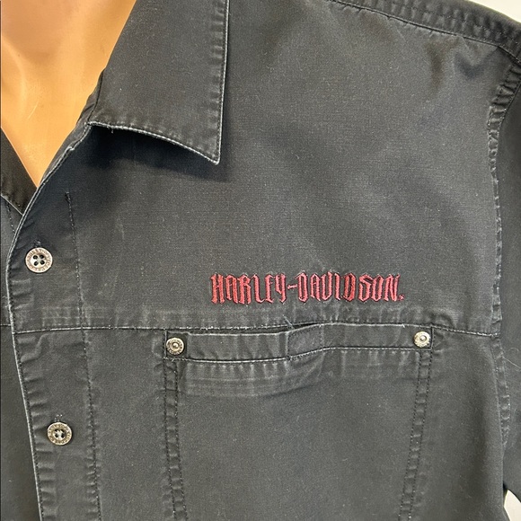 Harley-Davidson short sleeve button down shirt.  XXL - Picture 4 of 10